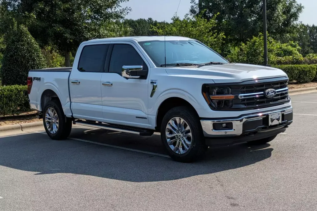 2025 Ford F-150 XLT photo 1