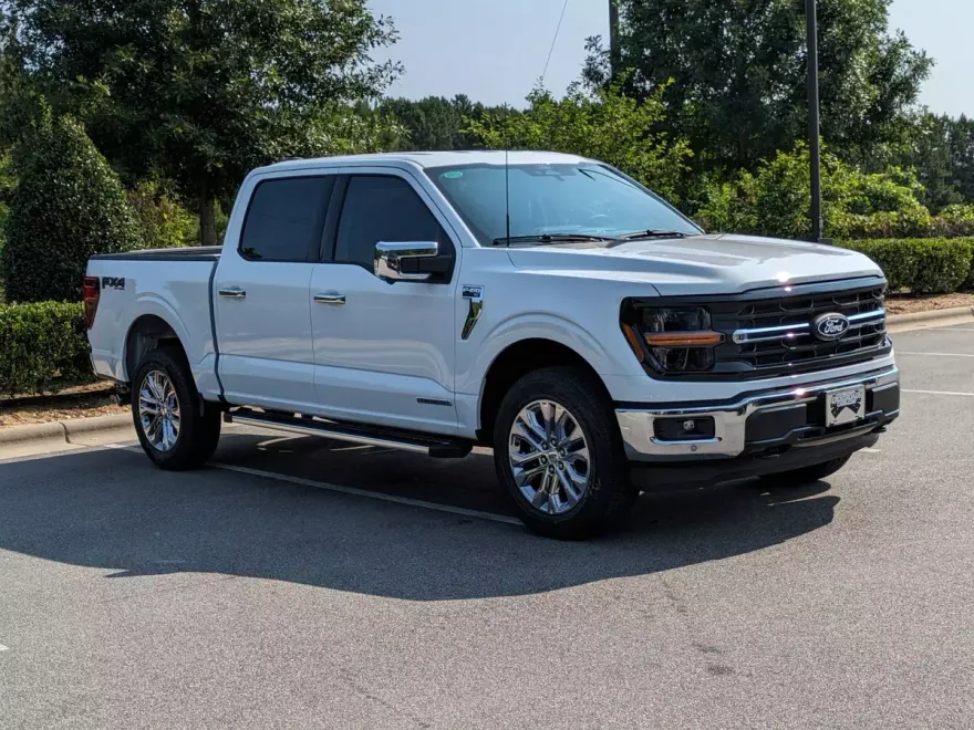 2025 Ford F-150 XLT photo 1