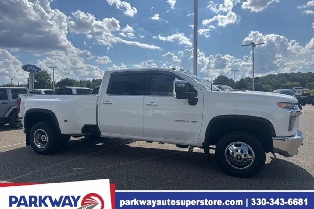 2020 Chevrolet Silverado 3500HD LTZ photo 1