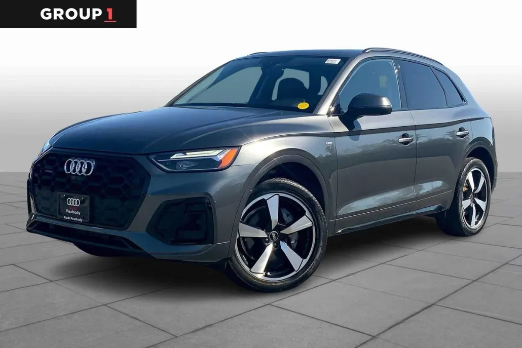 2022 Audi Q5 S line Premium Plus photo 1