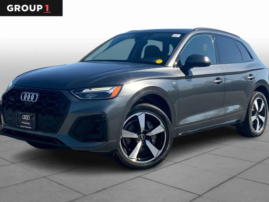 2022 Audi Q5 S line Premium Plus photo 1