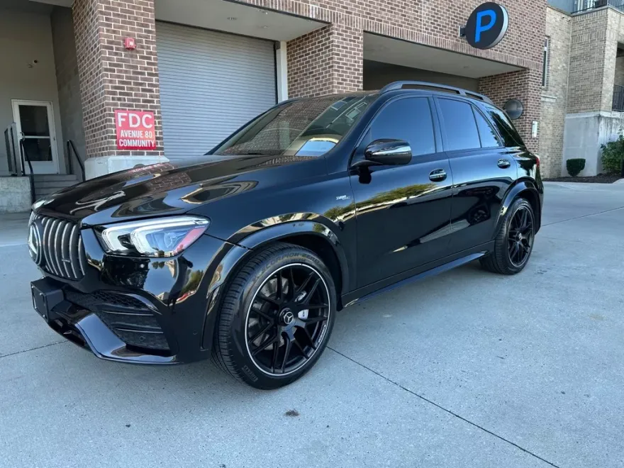 2023 Mercedes Benz GLE 4MATIC photo 1