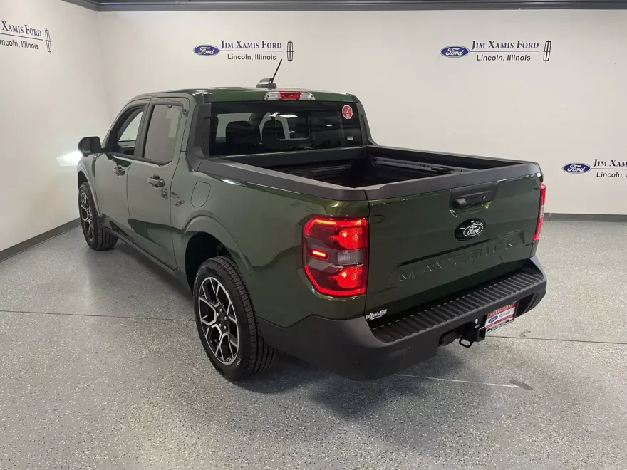 2025 Ford Maverick Lariat photo 1