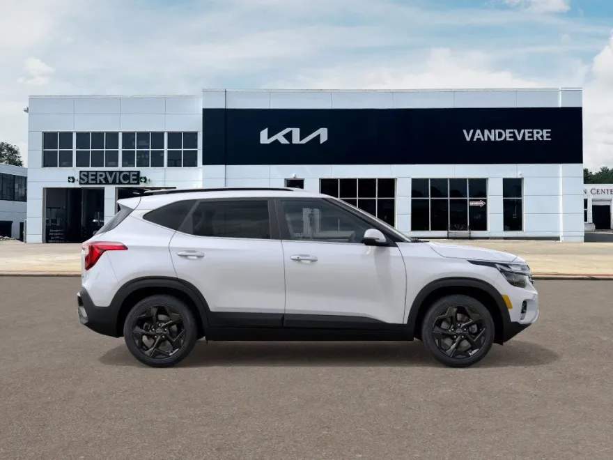 2026 Kia Seltos EX photo 1