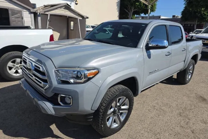 2018 Toyota Tacoma Limited photo 1