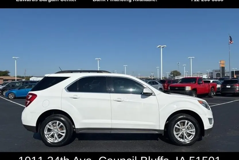 2016 Chevrolet Equinox LT photo 1