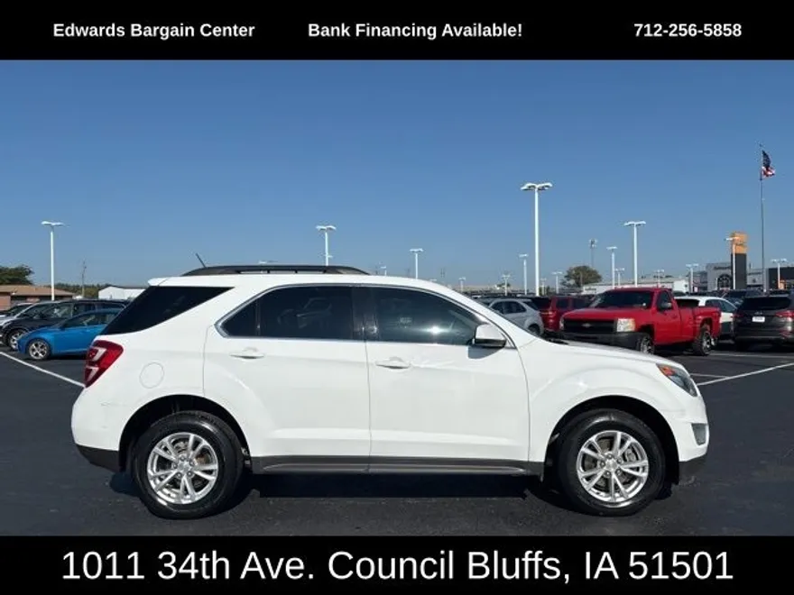 2016 Chevrolet Equinox LT photo 1
