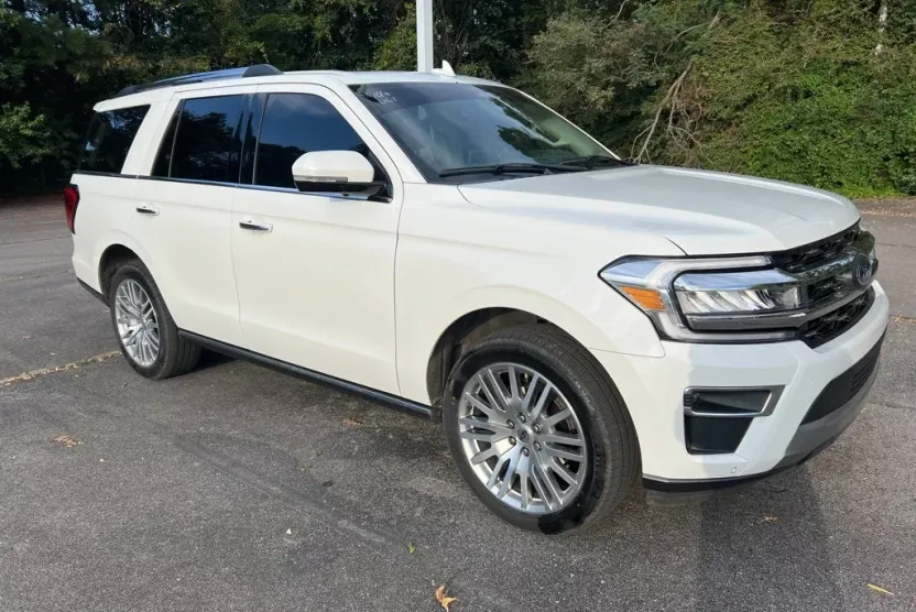 2024 Ford Expedition Limited photo 1