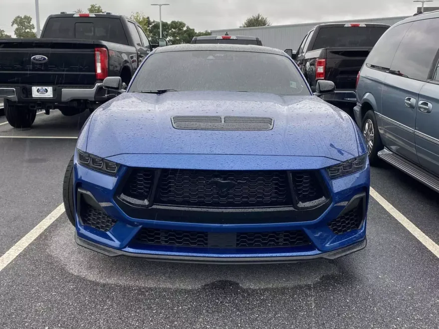 2024 Ford Mustang GT Premium photo 2