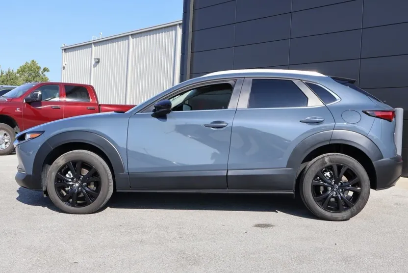 2025 Mazda CX-30 2.5 S Carbon photo 1