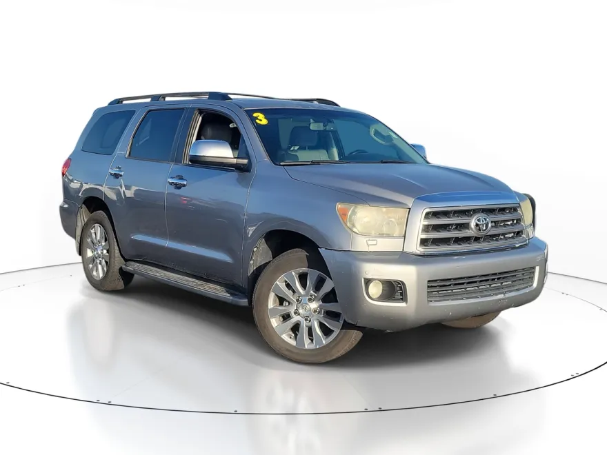 2013 Toyota Sequoia Limited photo 1