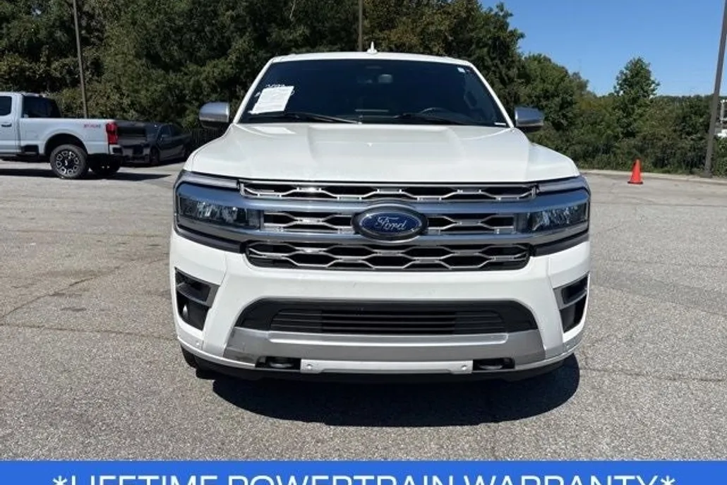 2023 Ford Expedition Platinum photo 1