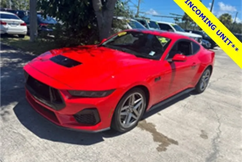 2024 Ford Mustang GT photo 1