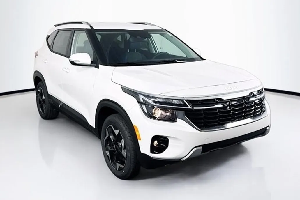 2025 Kia Seltos S photo 1