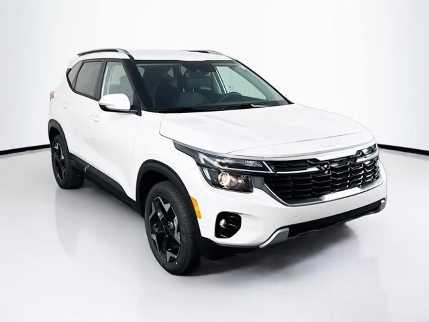 2025 Kia Seltos S photo 1
