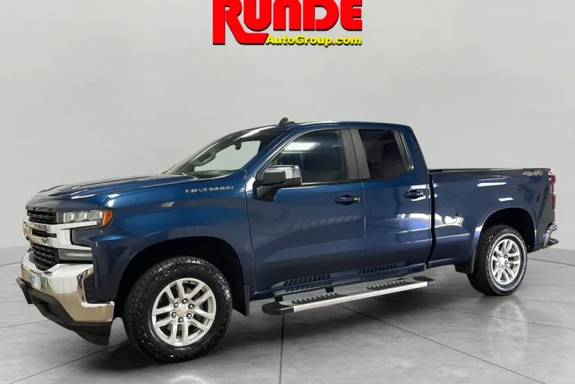 2019 Chevrolet Silverado 1500 LT photo 1