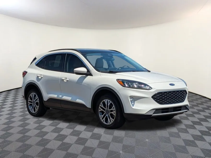 2022 Ford Escape SEL photo 1