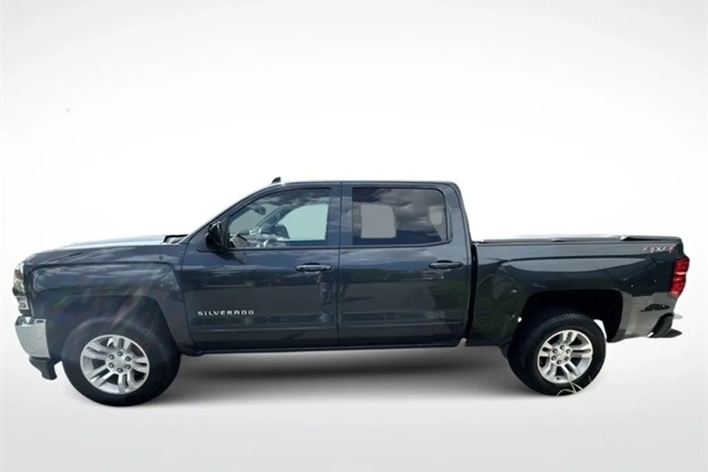 2018 Chevrolet Silverado 1500 LT photo 1