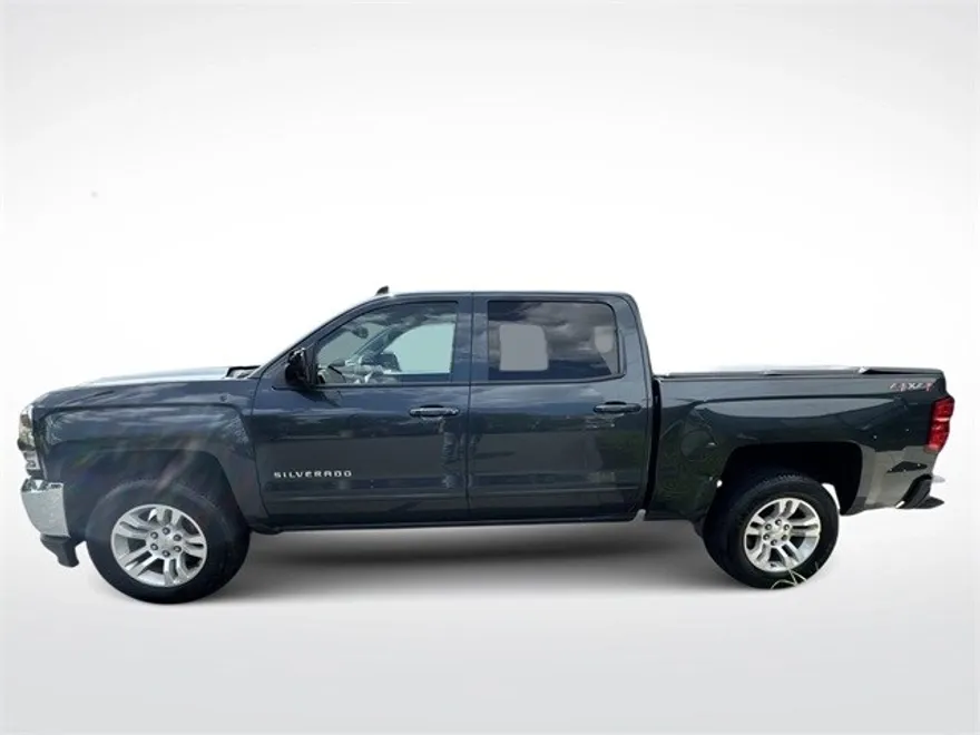 2018 Chevrolet Silverado 1500 LT photo 1