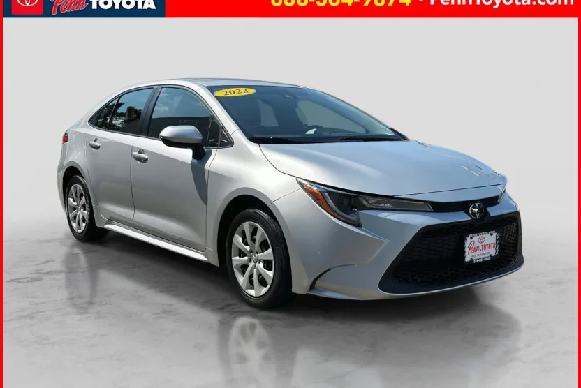 2022 Toyota Corolla LE photo 1