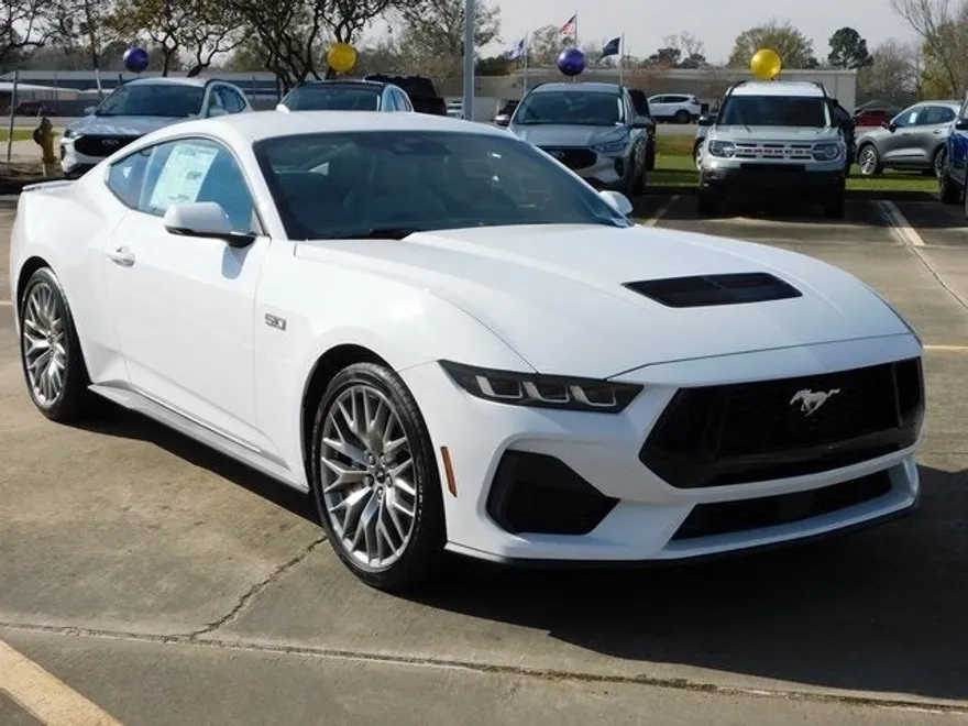 2025 Ford Mustang GT Premium photo 1