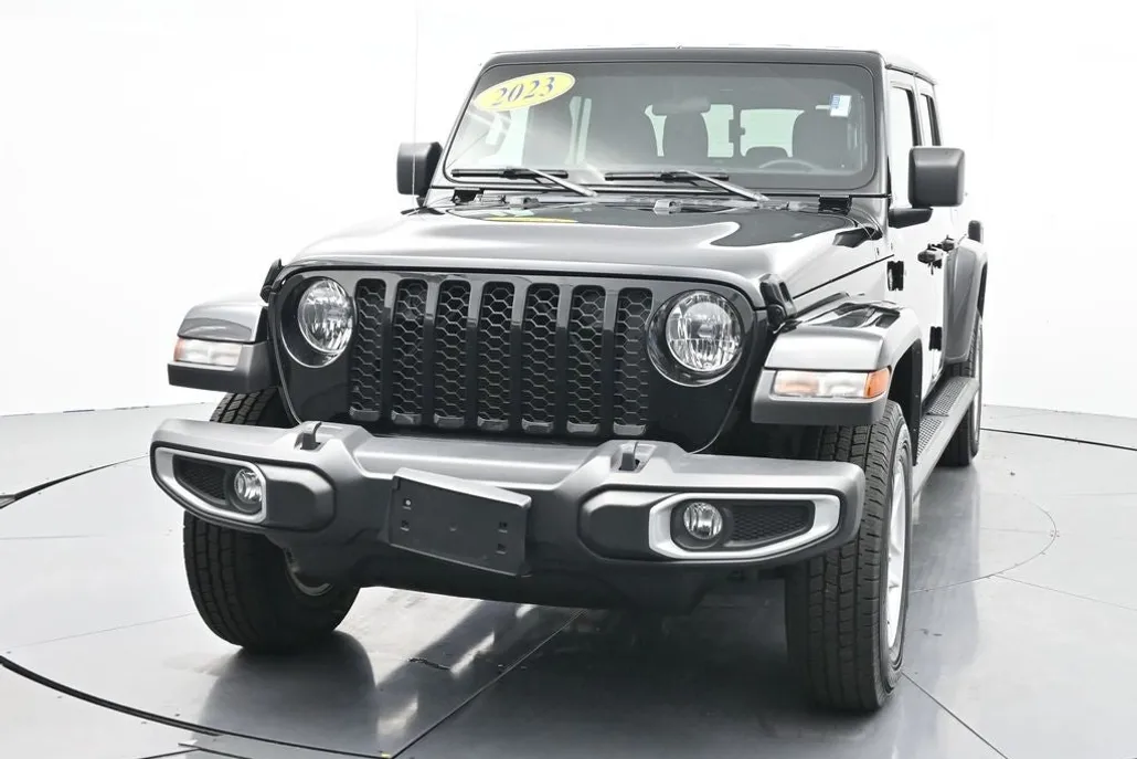 2023 Jeep Gladiator Sport photo 1