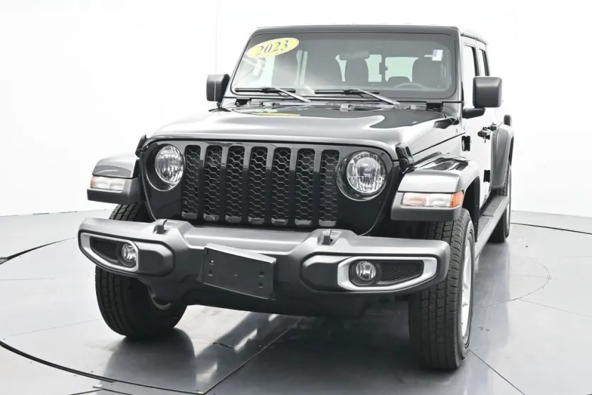2023 Jeep Gladiator Sport photo 1
