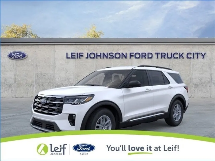 2025 Ford Explorer photo 1