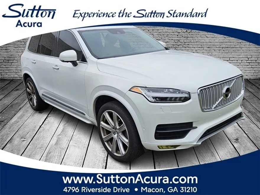 2016 Volvo XC90 T6 Inscription photo 1