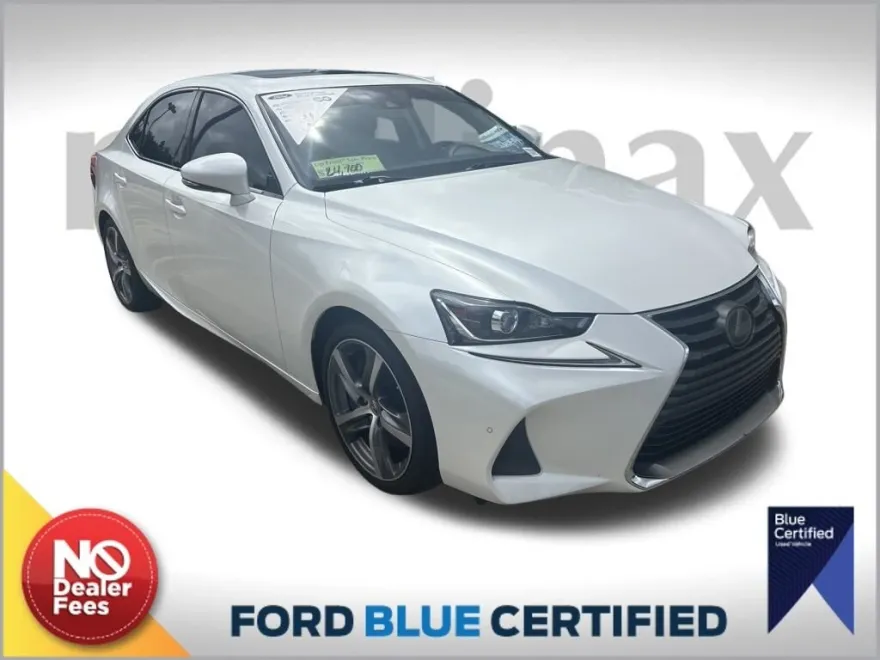 2018 Lexus IS 300 photo 1