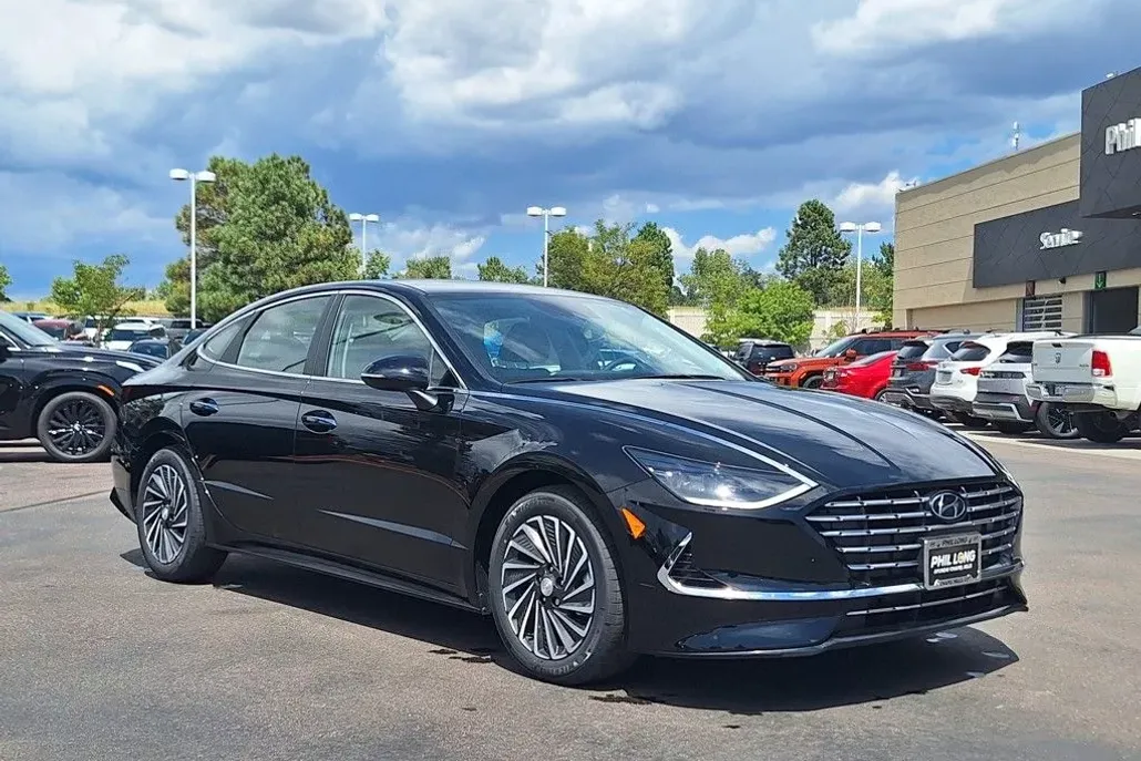 2023 Hyundai Sonata Hybrid SEL photo 1