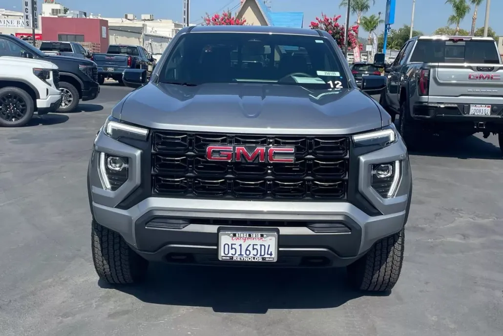 2025 Gmc Canyon Elevation photo 1
