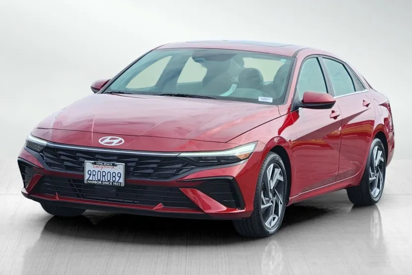 2025 Hyundai Elantra SEL Convenience photo 1