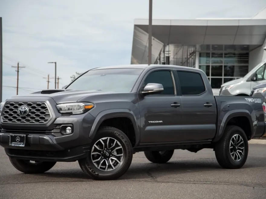 2023 Toyota Tacoma TRD Sport photo 1
