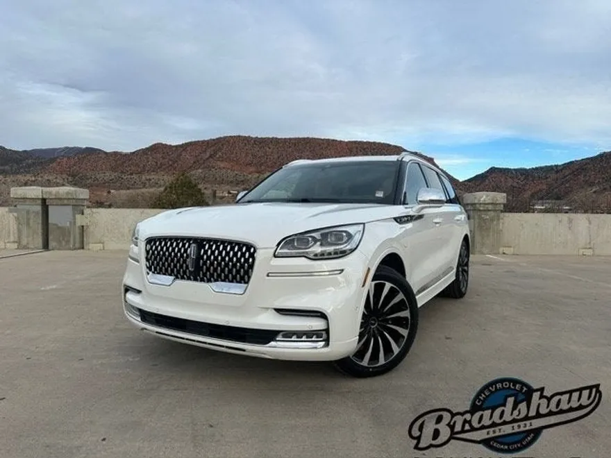 2022 Lincoln Aviator Black Label Grand Touring photo 1