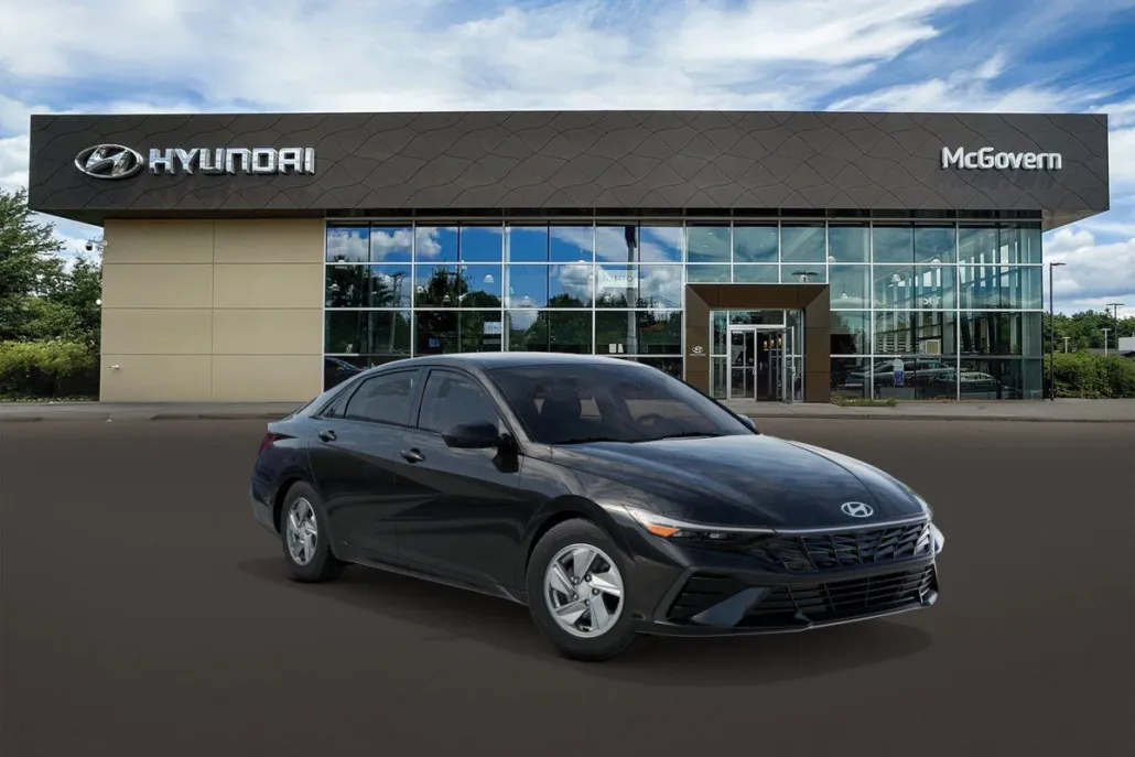 2025 Hyundai Elantra SE photo 1