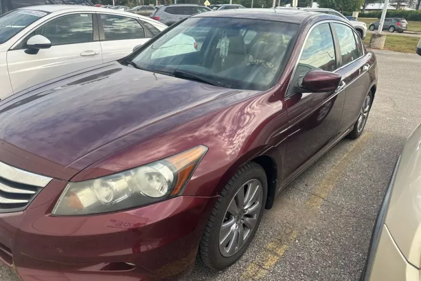 2011 Honda Accord EX-L photo 1