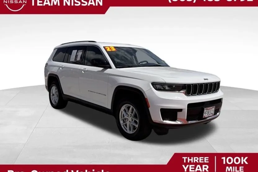 2023 Jeep Grand Cherokee Laredo photo 1
