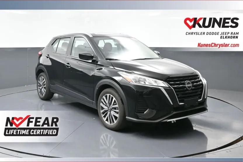 2024 Nissan Kicks SV photo 1