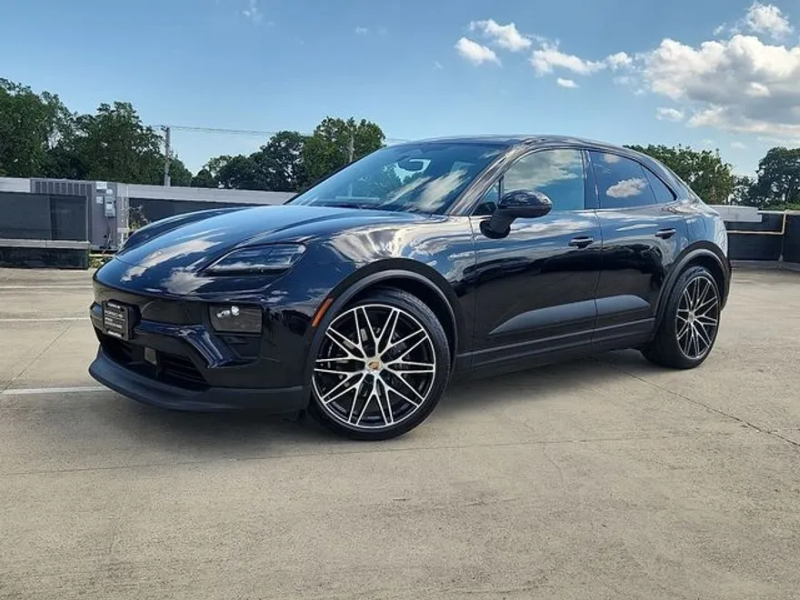 2024 Porsche Macan Electric 4 photo 1