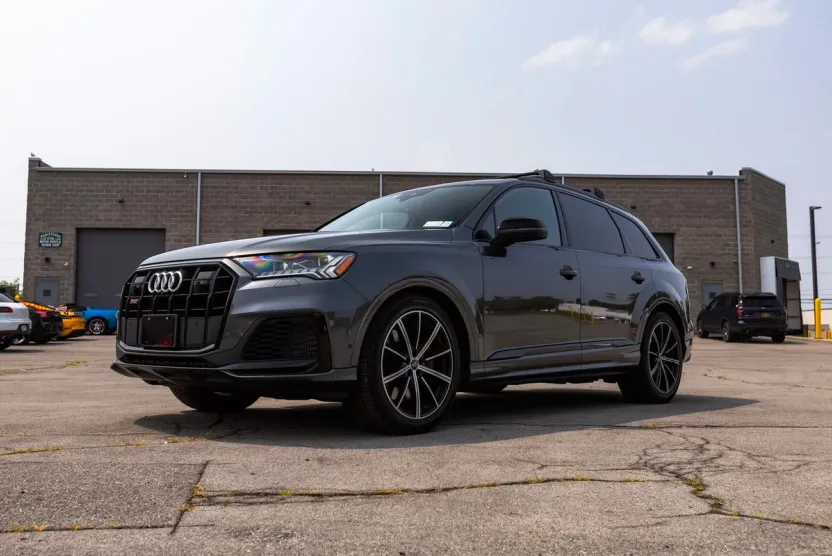 2021 Audi SQ7 Prestige photo 1