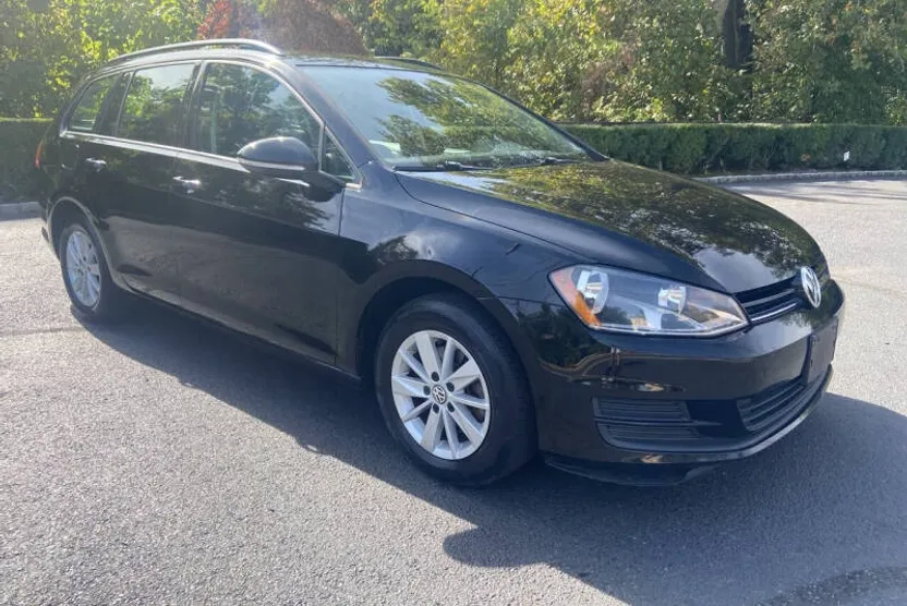 2015 Volkswagen Golf SportWagen TSI S photo 1