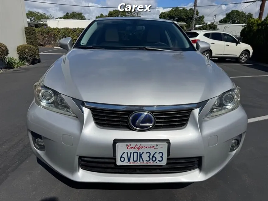 2012 Lexus CT 200h photo 1