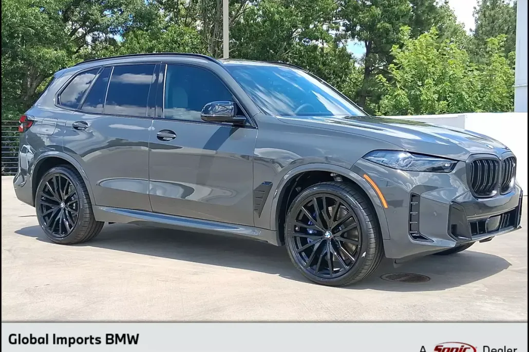 2025 Bmw X5 M60i photo 1