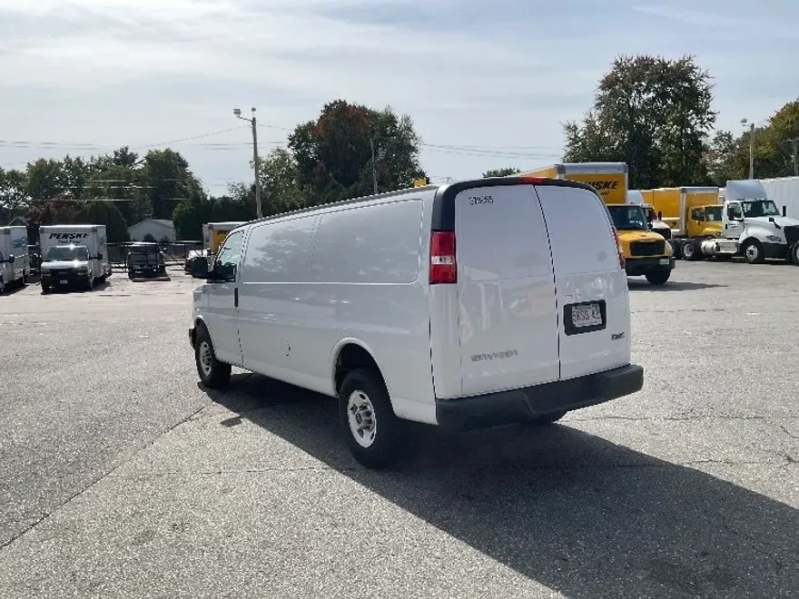 2020 Gmc Savana photo 1