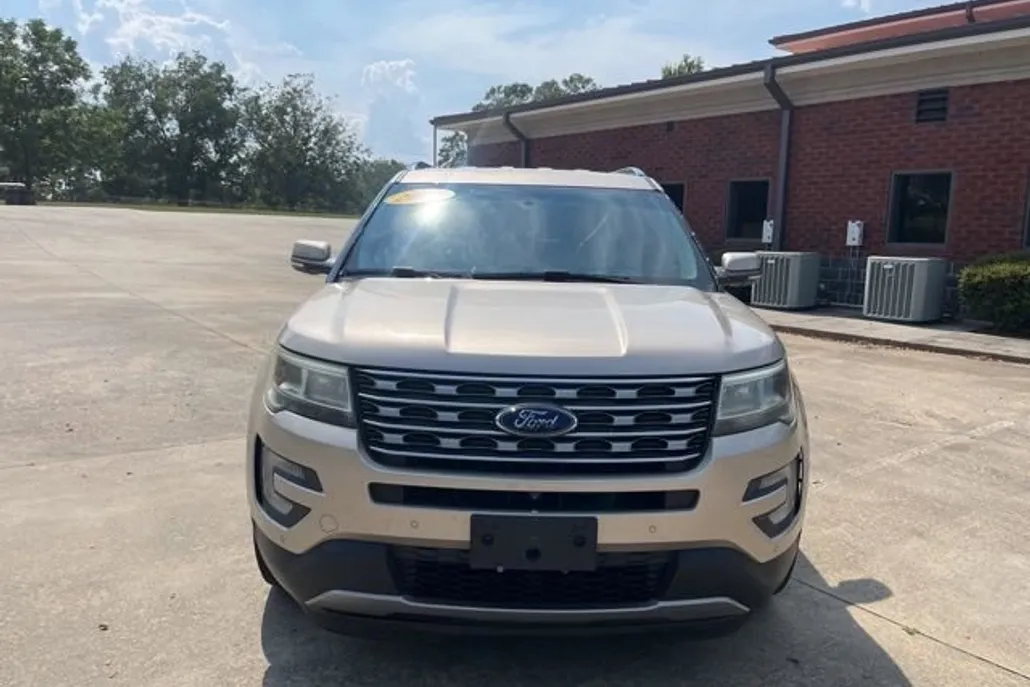 2017 Ford Explorer Limited photo 1
