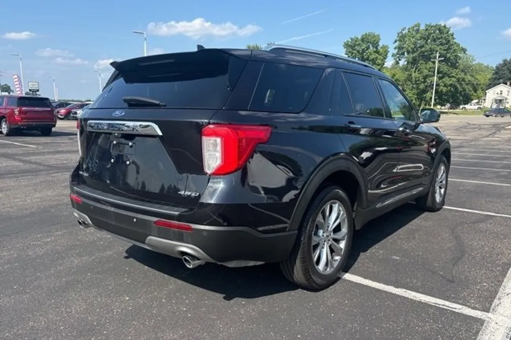2021 Ford Explorer Limited photo 1
