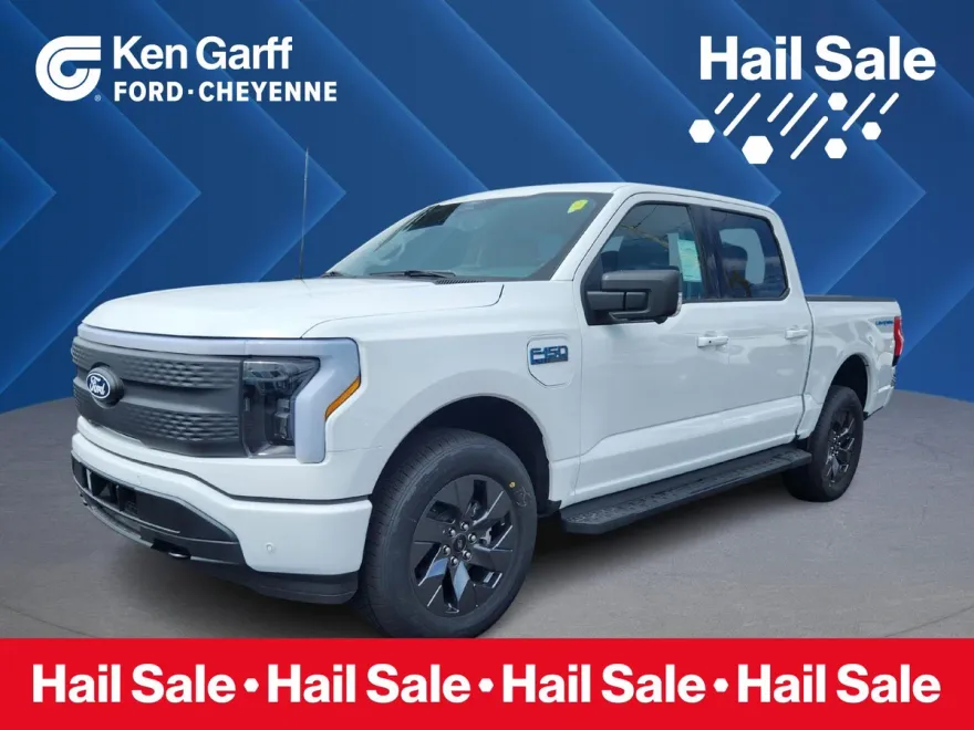 2025 Ford F-150 Lightning photo 1