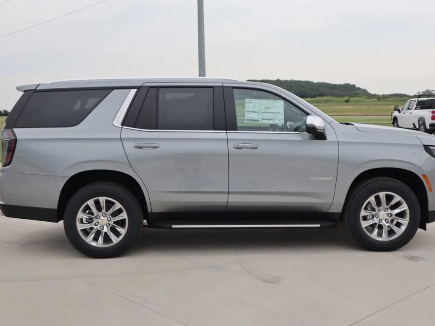 2025 Chevrolet Tahoe Premier photo 1