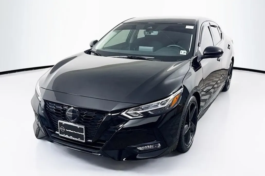 2023 Nissan Sentra SR photo 1